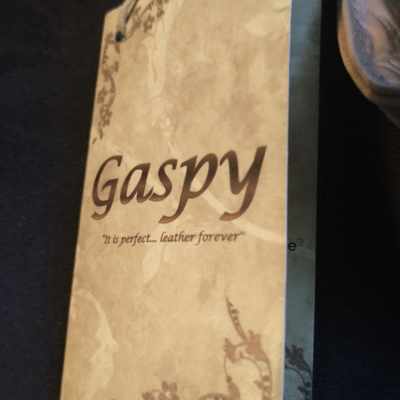 STUNNING AND UNIQUE "GASPY" LEATHER HANDBAG "MOLLY" CREAM COLOR. - Picture 2 of 16